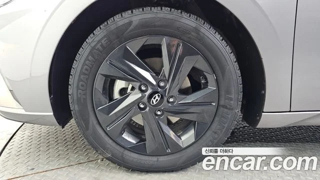 2022 Hyundai Avante Hybrid (CN7)