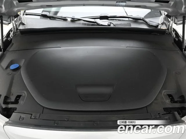 2024 Volvo C40 리차지