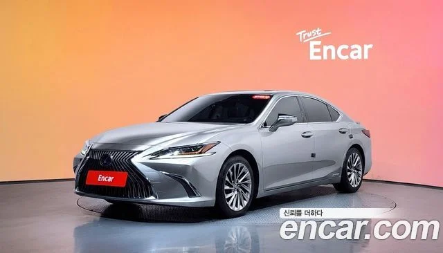 2019 Lexus ES300h 7세대