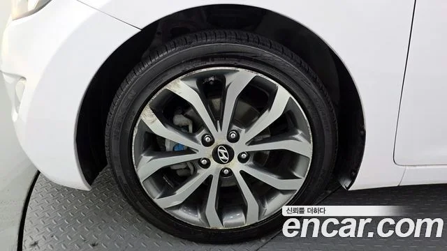 2013 Hyundai 아반떼 MD