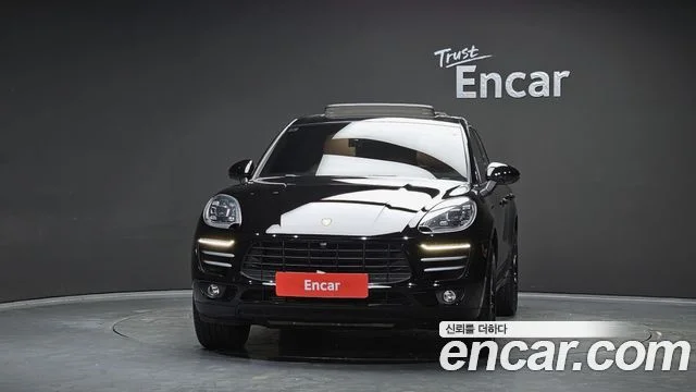 2017 Porsche 마칸