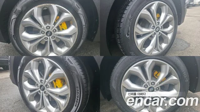 2015 Hyundai Santa Fe (DM)