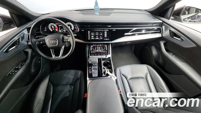 2021 Audi Q8 (4M)