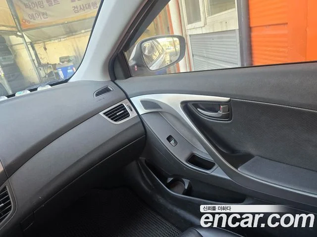 2012 Hyundai 아반떼 MD