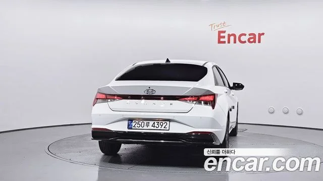 2022 Hyundai 아반떼 하이브리드 (CN7)