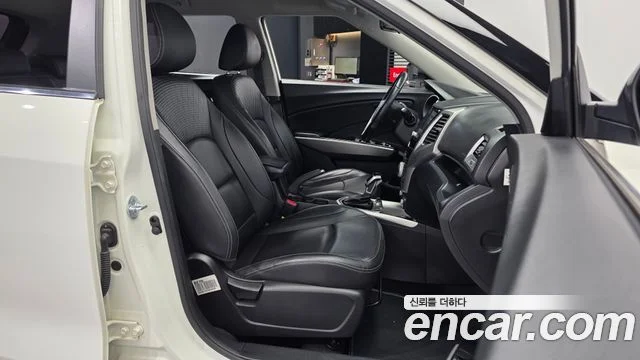 2019 KG Mobility Tivoli Armour