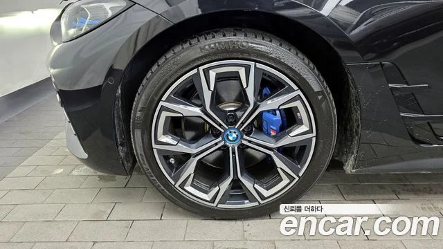 2023 BMW i4