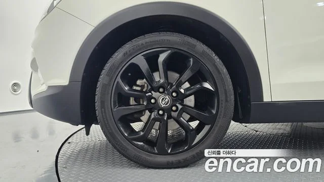 2015 KG Mobility Tivoli