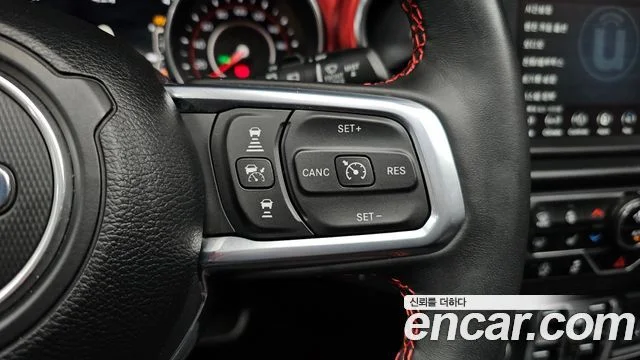 2022 Jeep 랭글러 (JL)