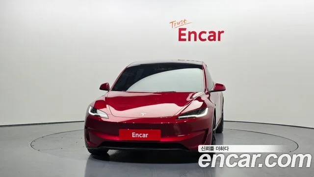 2025 Tesla Model 3