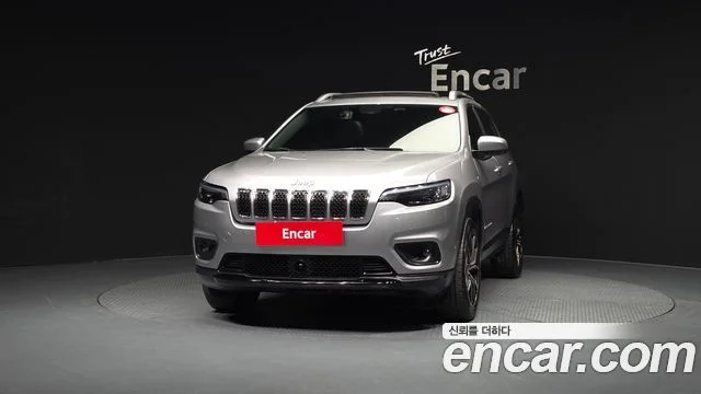 2018 Jeep 체로키(KL)