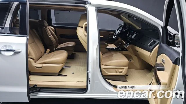 2018 Kia Carnival (New)