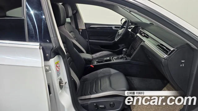 2022 Volkswagen 아테온