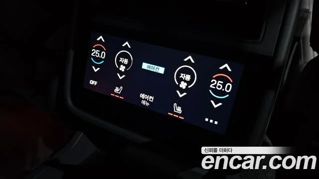 2025 Porsche 타이칸