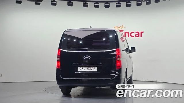 2018 Hyundai Grand Starex (New)