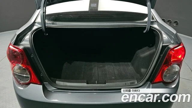 2015 Chevrolet 아베오 세단