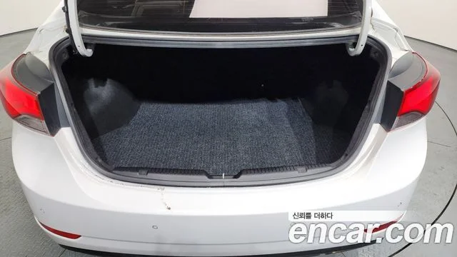 2013 Hyundai Avante (New)