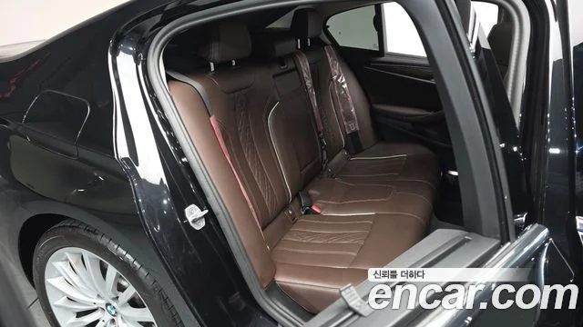 2022 BMW 5 Series (G30)