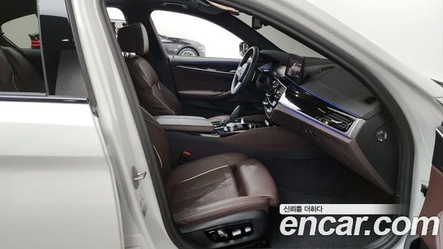 2023 BMW 5 Series (G30)