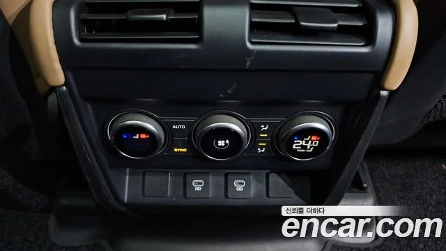 2025 Land Rover Defender (L663)