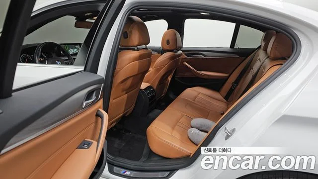 2017 BMW 5 Series (G30)