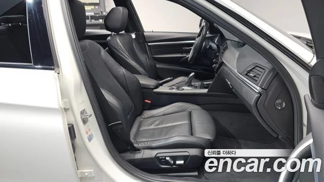 2018 BMW 3 Series (F30)