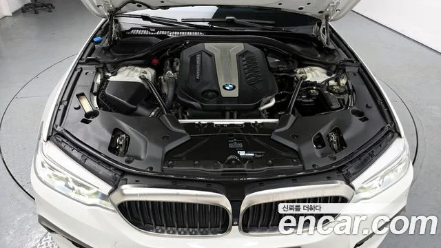 2018 BMW 5 Series (G30)