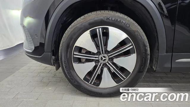 2021 Mercedes-Benz EQA H243