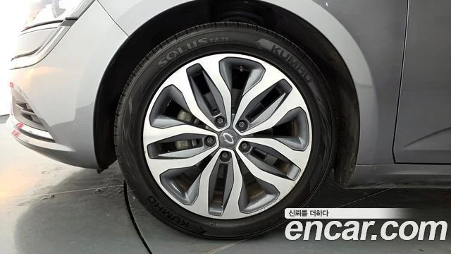 2017 Renault Korea SM6