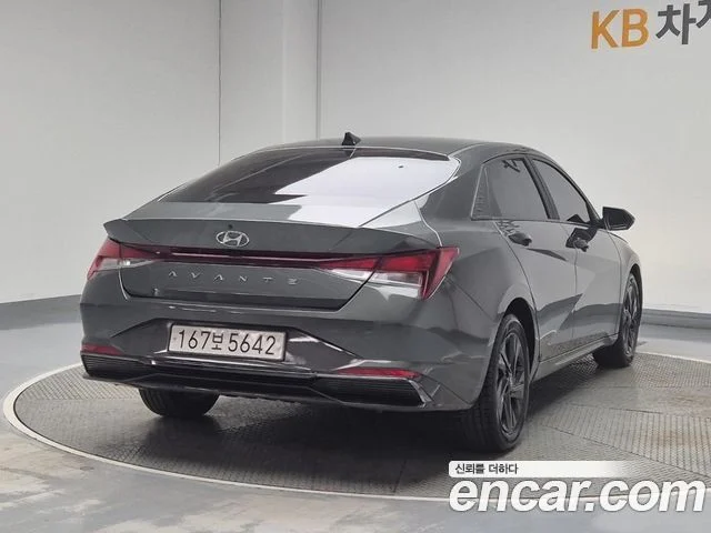 2021 Hyundai 아반떼 하이브리드 (CN7)