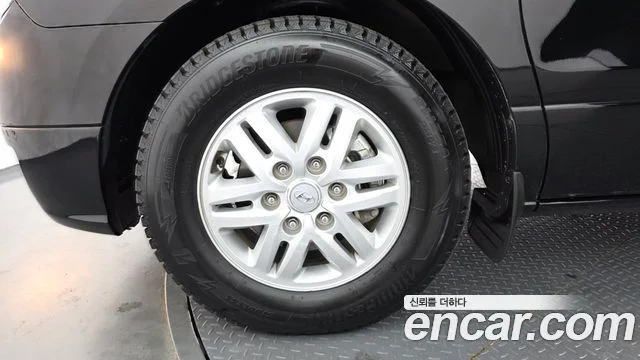 2012 Hyundai Grand Starex