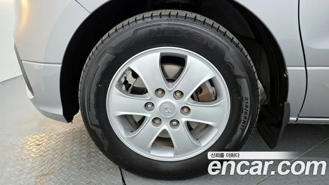 2019 Hyundai Grand Starex (New)