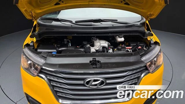 2019 Hyundai Grand Starex (New)
