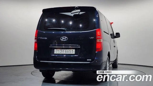 2020 Hyundai Grand Starex (New)