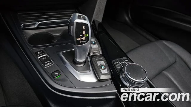 2017 BMW 3 Series (F30)