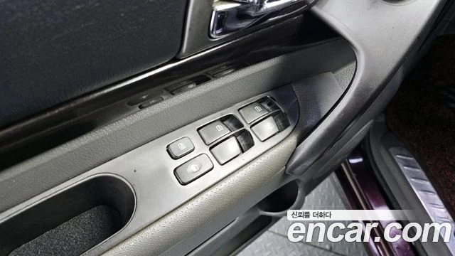 2016 KG Mobility 코란도 투리스모