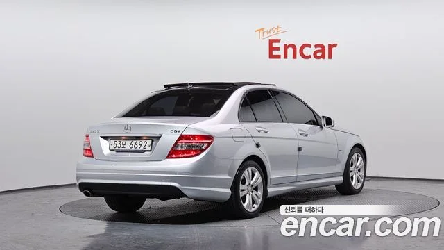 2011 Mercedes-Benz C-클래스 W204
