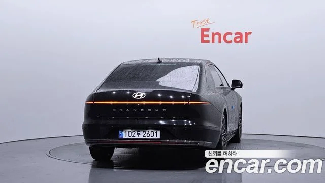 2022 Hyundai 그랜저 하이브리드 (GN7)