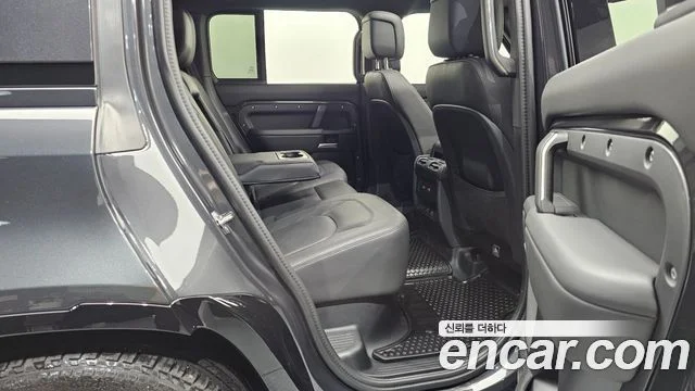 2025 Land Rover Defender (L663)