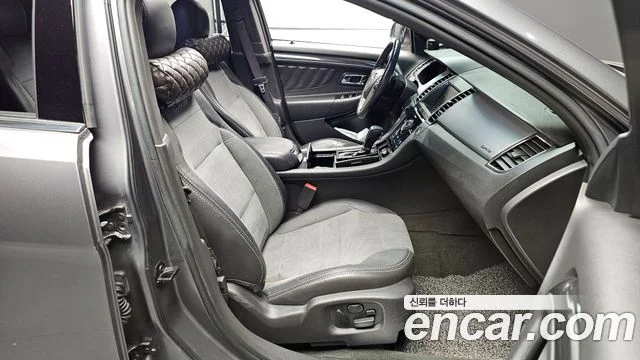 2013 Ford 뉴 토러스