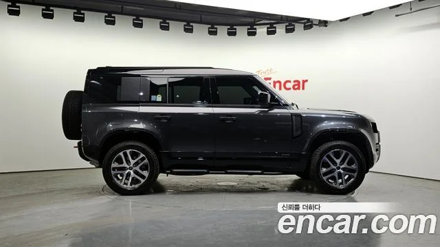2025 Land Rover Defender (L663)