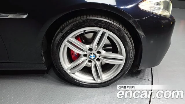 2011 BMW 5 Series (F10)