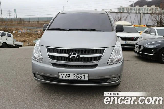 2015 Hyundai Grand Starex