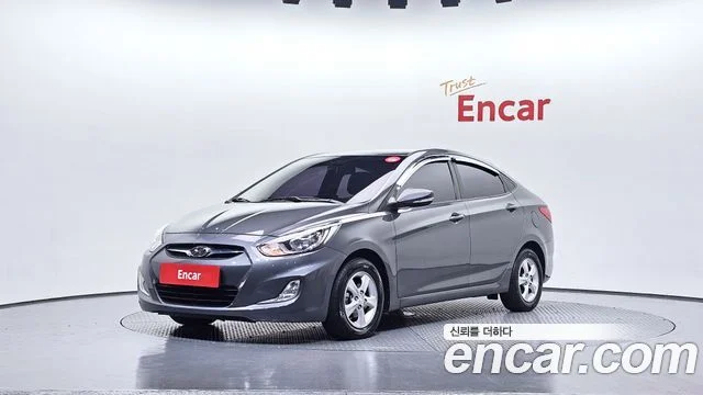 2012 Hyundai 엑센트(신형)