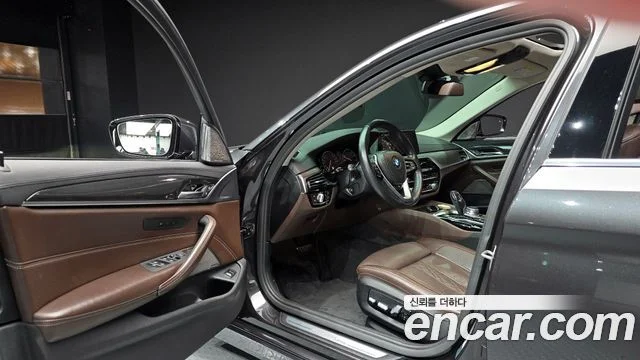 2019 BMW 5 Series (G30)