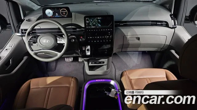 2024 Hyundai Staria