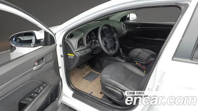 2018 Hyundai 아반떼 AD