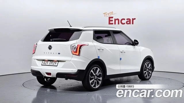 2015 KG Mobility Tivoli