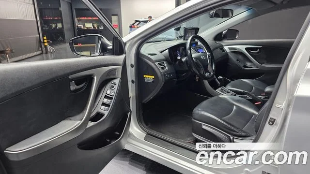 2013 Hyundai 아반떼 MD