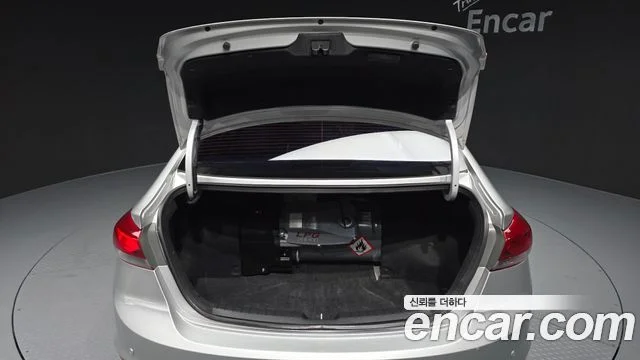 2017 Hyundai 아반떼 AD